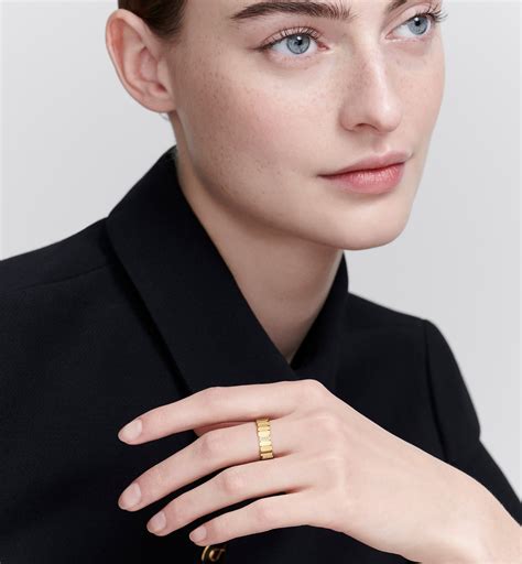 gold dior rings